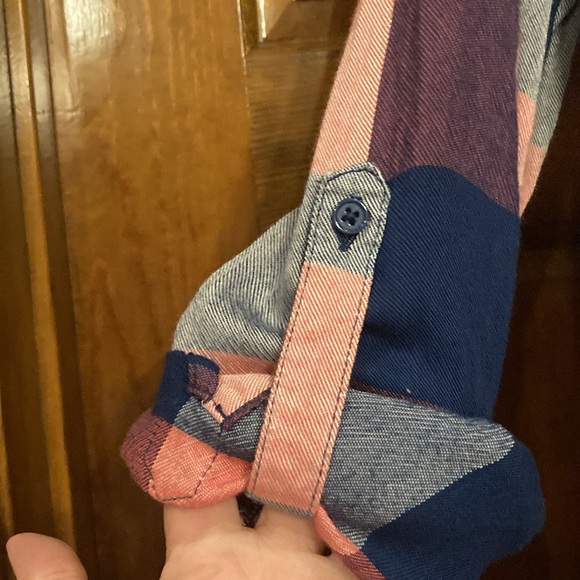 XS Soft Peach, Maroon, Navy Plaid Long Sleeve High Low Shirt - Cato / C Est 1946 - Picture 8 of 12